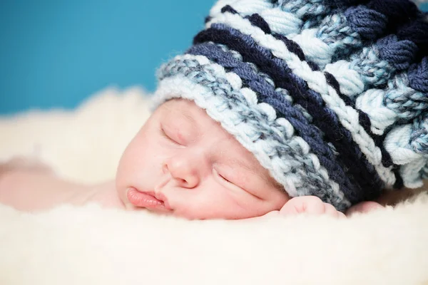Адекватный новорожденный — стоковое фото