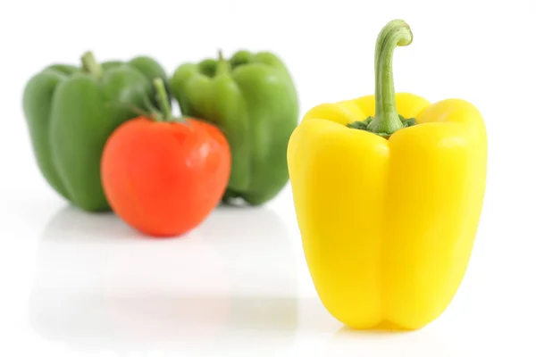 Čerstvé papriky a rajčete — Stock fotografie