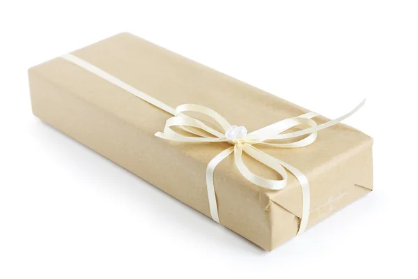 Gift with bow, isolated ob white — Stock Photo, Image