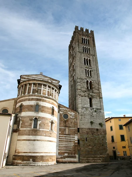 San Frediano in Lucca — Stockfoto