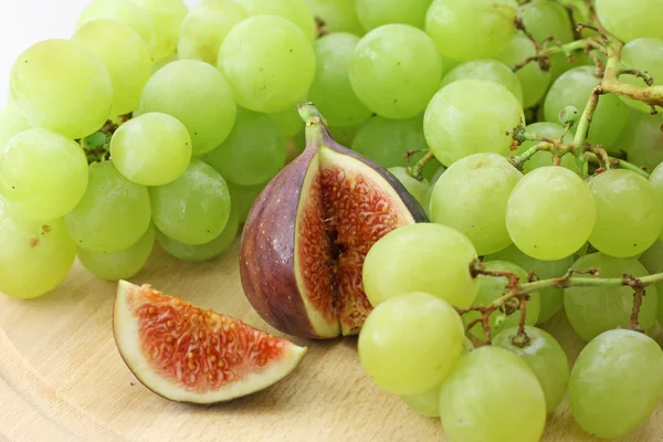 Fig. e uva branca — Fotografia de Stock