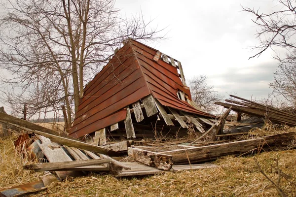 Upadł stodoła przód — Zdjęcie stockowe