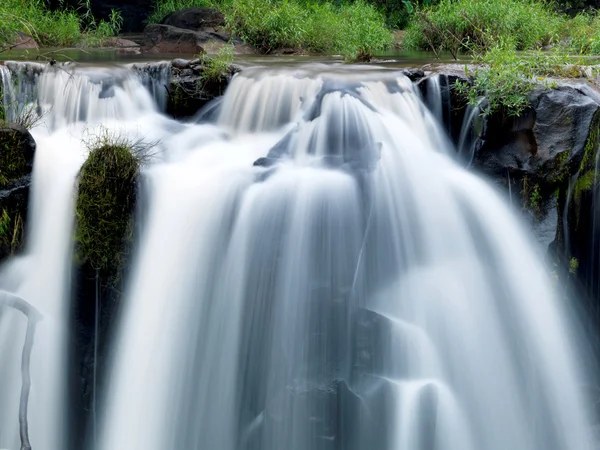 Tad-Pa Suam waterfall — Stock Photo, Image