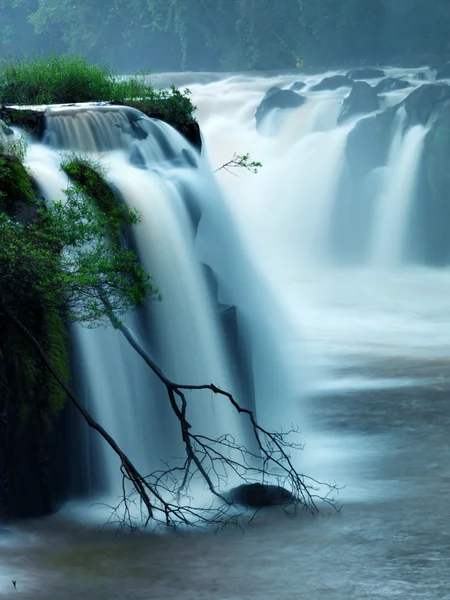 Cachoeira Tad-Pa Suam — Fotografia de Stock