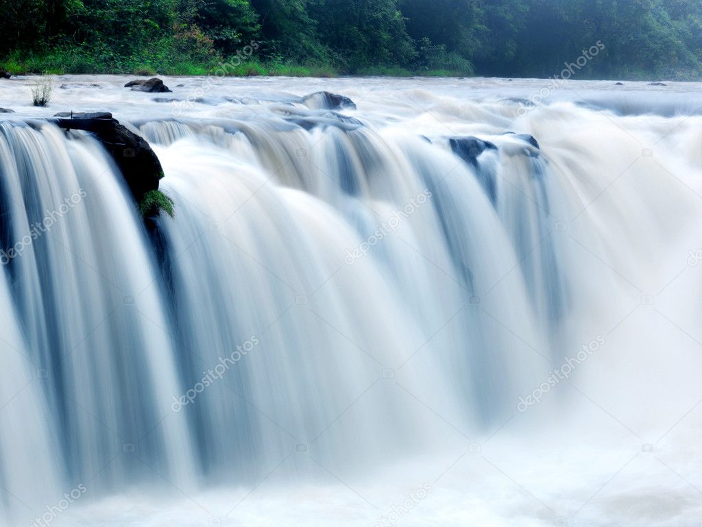 Tad-Pa Suam waterfall