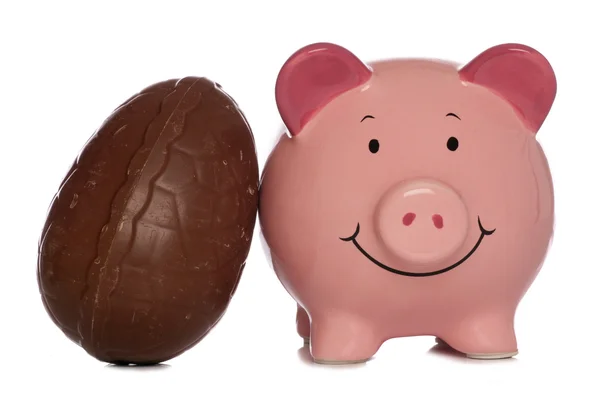 Piggybank con huevo de Pascua —  Fotos de Stock