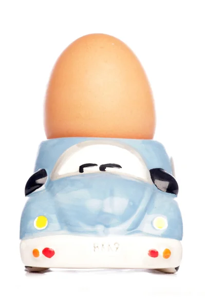 Uovo in macchina uovo-tazza — Foto Stock