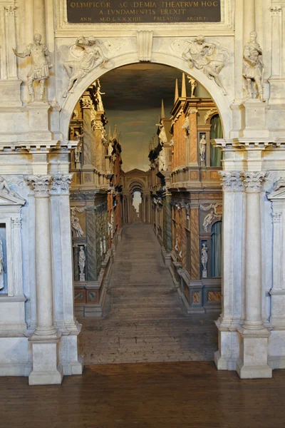 Interior del Teatro Olímpico de Vicenza, diseñado por Andrea Palladio — Foto de Stock