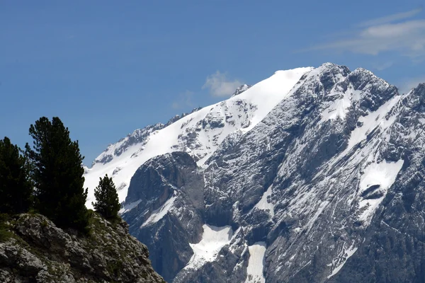 Perennial Marmolada glacier photographed by Sass Pordoio in Val di Fassa — Stock Photo, Image