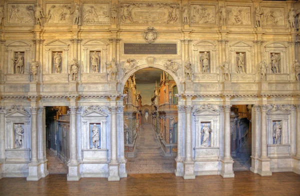 Interior do Teatro Olímpico em Vicenza, desenhado por Andrea Palladio — Fotografia de Stock