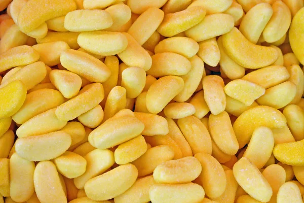 Gekleurde gummy snoepjes goed voedsel voor alle kinderen voor verkoop aan de markt — Stockfoto