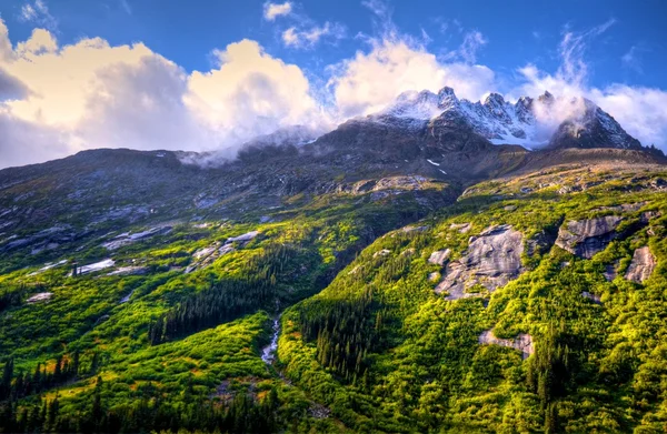 Montanha e Alasca — Fotografia de Stock