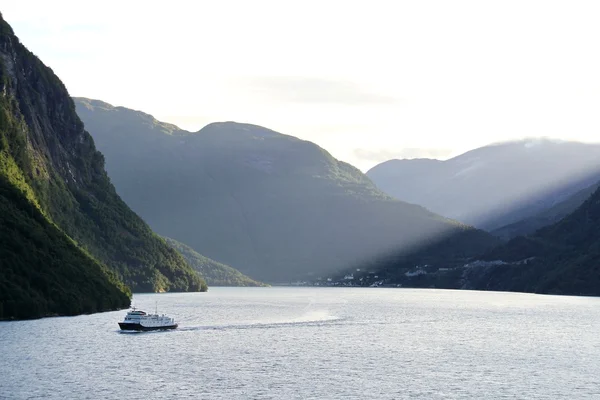 Norwegia - fiordy geiranger — Zdjęcie stockowe