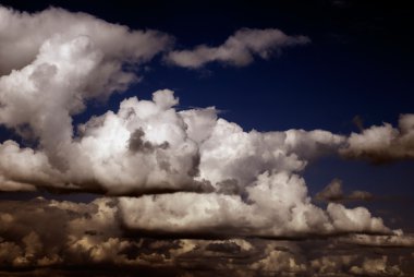 fırtınalı bulutlar