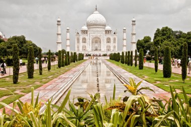 Taj Mahal with garden foreground clipart