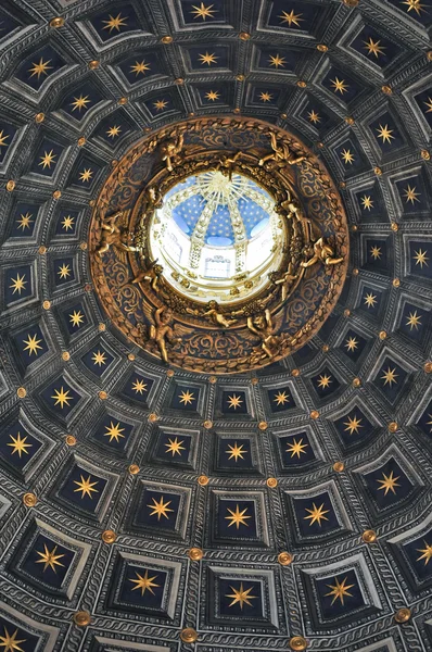 Duomo di Siena detalhe teto — Fotografia de Stock