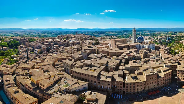 Siena panorama pohled z věže torre mangia — Stock fotografie