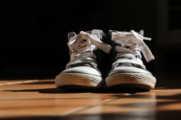 Zwei Schuhe — Stockfoto