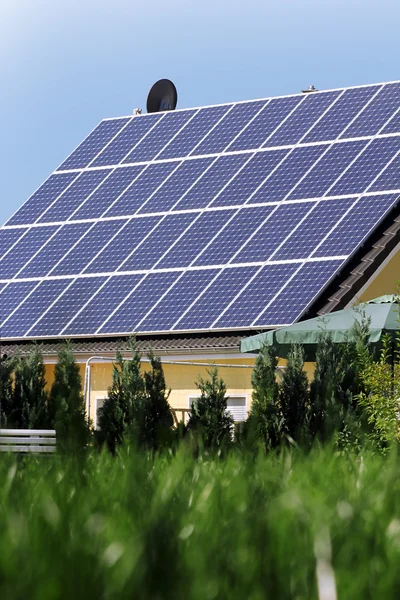 Housetop with solar — Stock Photo, Image