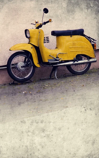 Yellow scooter — Stock Photo, Image