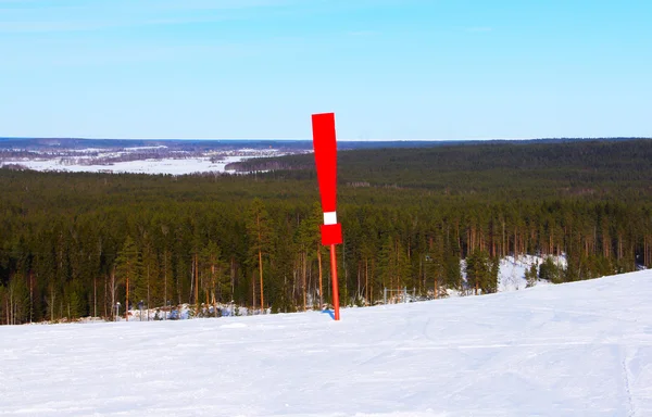 Ausrufezeichen im Skigebiet — Stockfoto