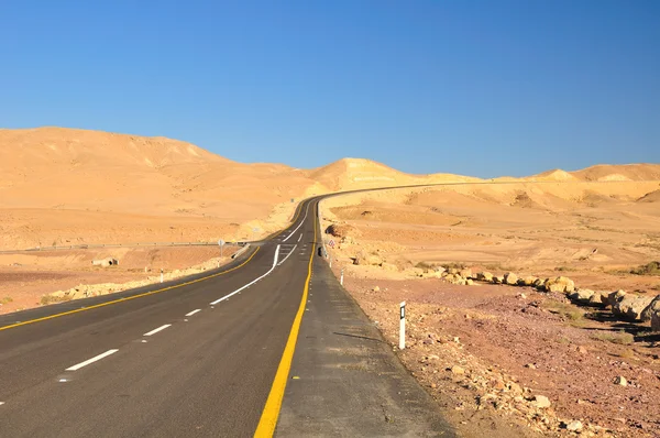 Desert freeway. — Stock Photo, Image