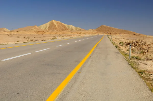 Desert highway. — Stock Photo, Image