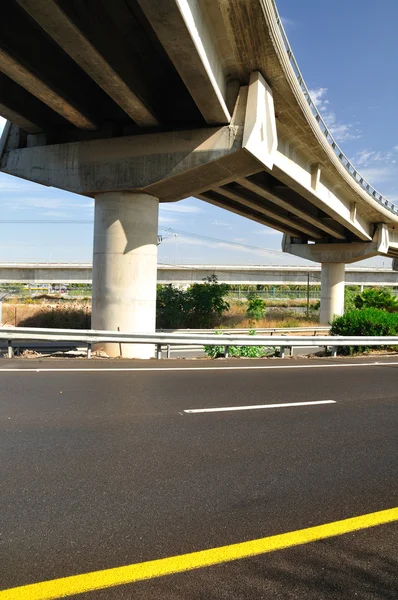 Bridge and highway. — Stockfoto