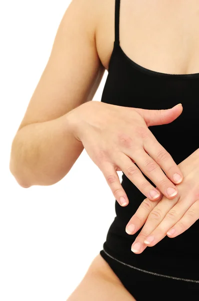 Tratamiento de la piel seca de las manos con crema — Foto de Stock