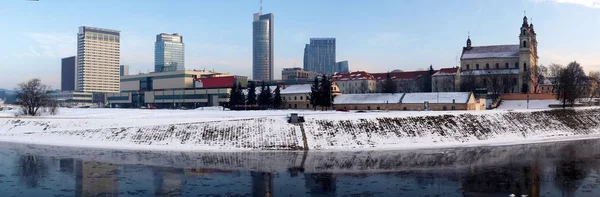 Vilnius şehir panoraması. — Stok fotoğraf