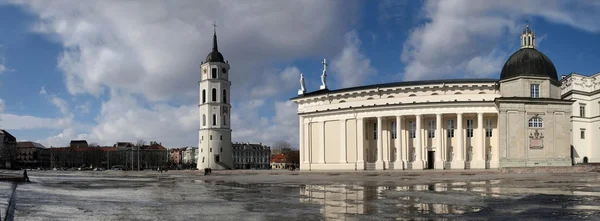 Vilnius place de la cathédrale — Photo