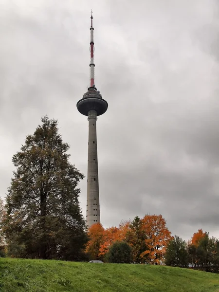 Torre de televisión en Vilna — Foto de Stock