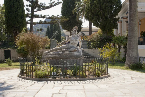 Statua di Achille a Palazzo Achillion corfù, Grecia — Foto Stock