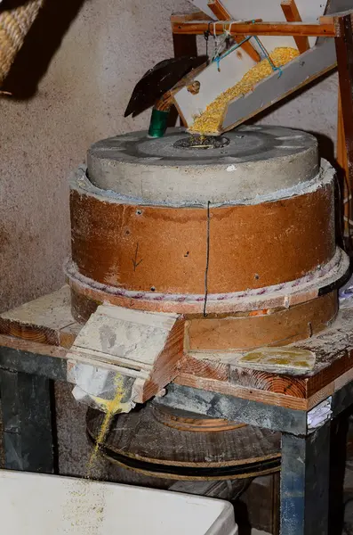 stock image Grinding corn