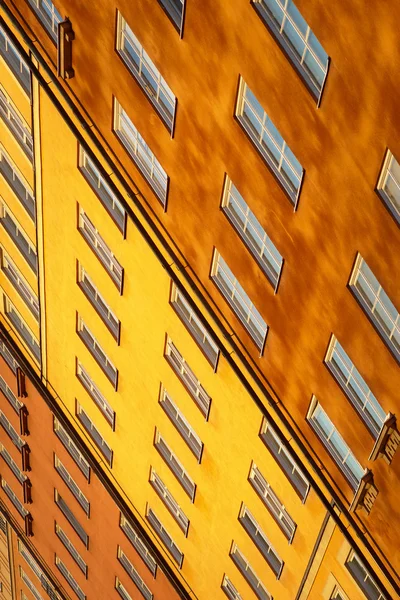 Fachada de edifício residencial — Fotografia de Stock