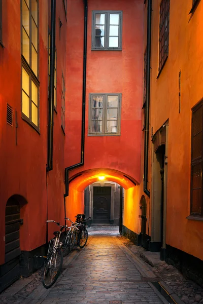 Narrow alley in Stockholm — Stock Photo, Image