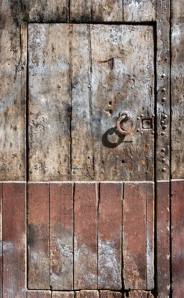 Antyczny drewniany drzwi — Zdjęcie stockowe