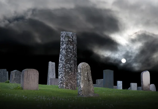 Cmentarz w nocy — Zdjęcie stockowe