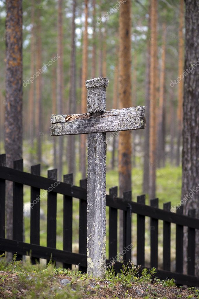 Wooden cross Stock Photo by ©PinkBadger 7238228