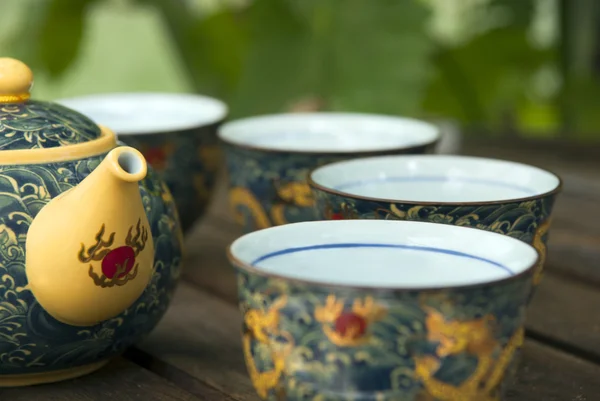 Chinese teapot and cups — Stock Photo, Image