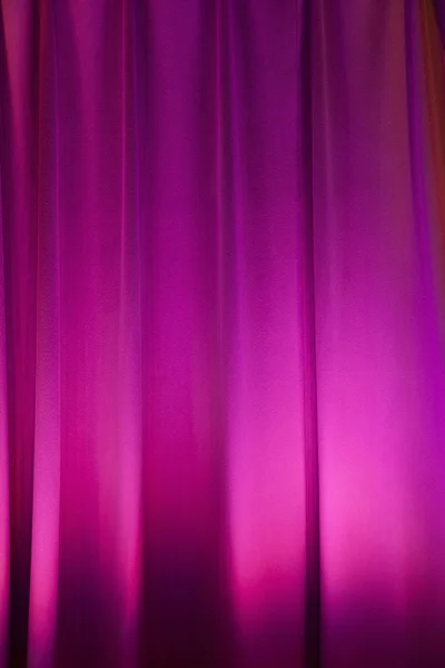 紫色的窗帘 — 图库照片
