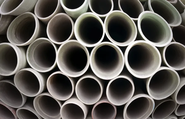 Pilha de tubos de plástico — Fotografia de Stock