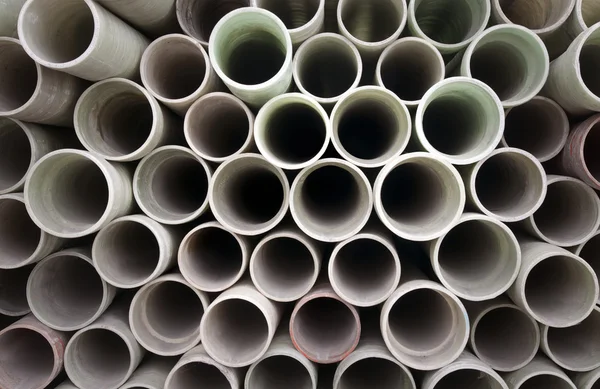 Pilha de tubos de plástico — Fotografia de Stock