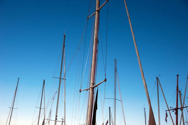 Mastos de veleiros — Fotografia de Stock