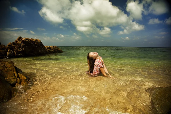 海の女の子 — ストック写真
