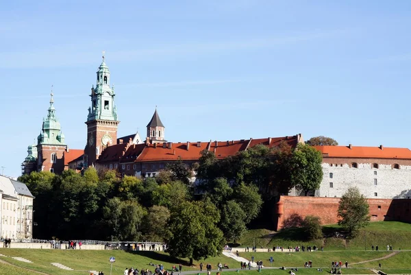 Общий вид замка Вавель в Кракове — стоковое фото