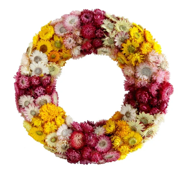 Гирлянда из сушеных цветов — стоковое фото