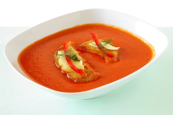 Paprica πολτό σούπα και τοστ για μεσημεριανό γεύμα ή δείπνο — Φωτογραφία Αρχείου