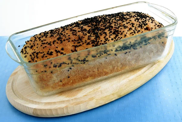 Bara varma hemgjord limpa bröd — Stockfoto