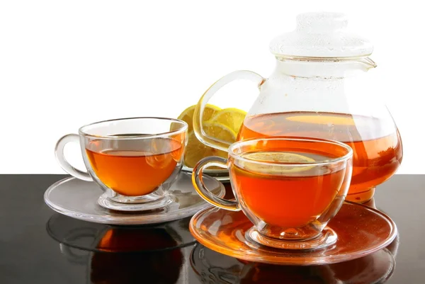 Tassen Tee und Zitronenscheiben — Stockfoto